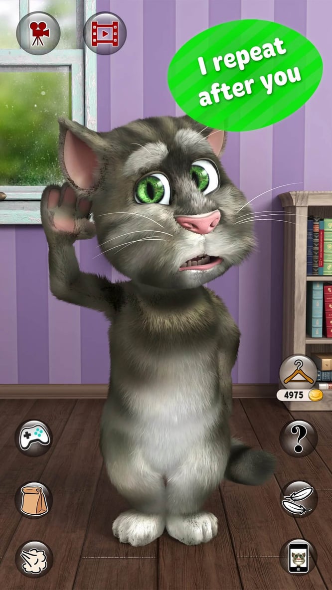 Talking Tom listening to repeat after you inside of Talking Tom Cat 2 game.
