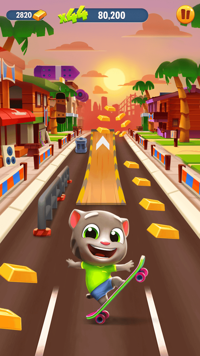 Talking Tom doing a wheelie on a skateboard inside of Talking Tom Gold Run game.